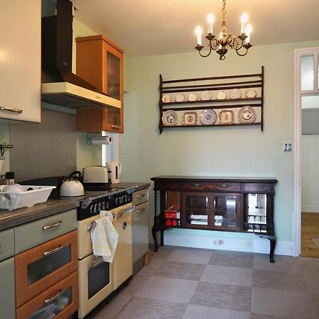 Sunny Ensuite Room And Annex Near Tottenham Stadium Лондон Екстер'єр фото